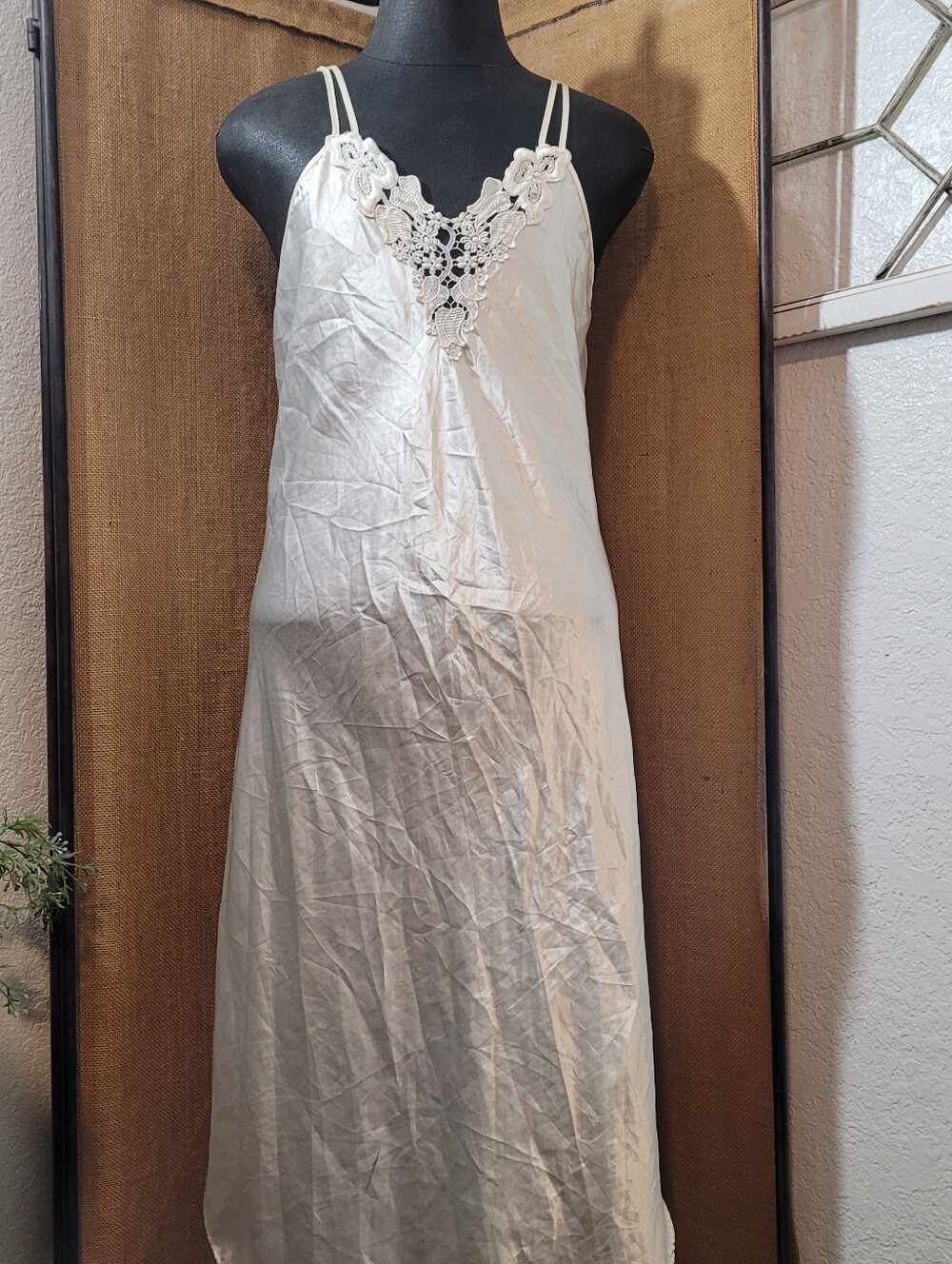 Vintage Y2K White Cinema Eloile Lace-Trim V-Neck Slip Dress Nightgown Sz Large